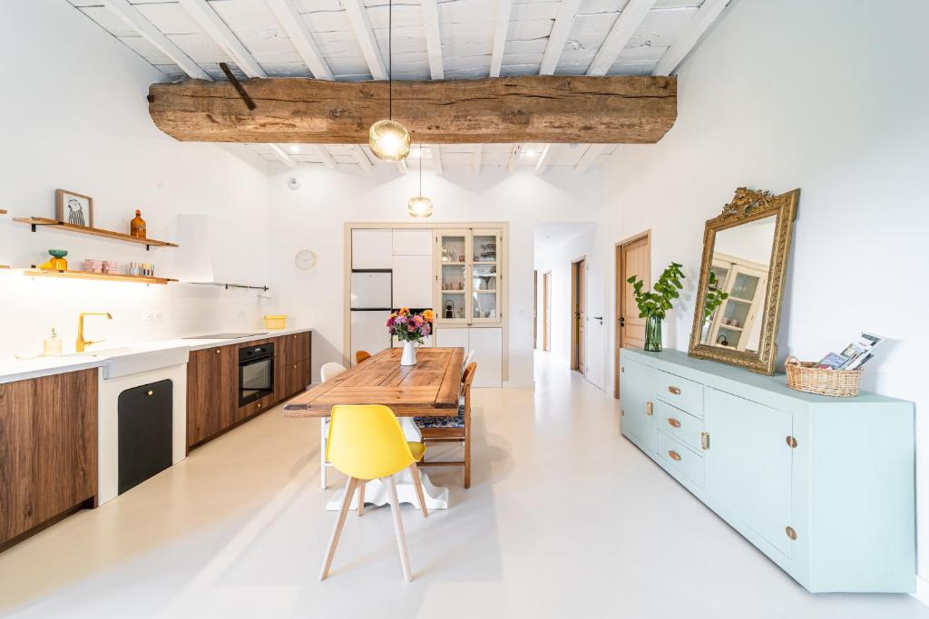 Maison Labeye - gîte 4 étoiles calme avec jacuzzi et piscine, Cardesse