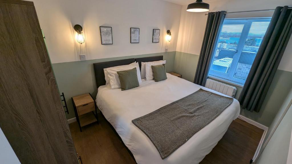 2 Bedroom Apartment, Brean photo 2