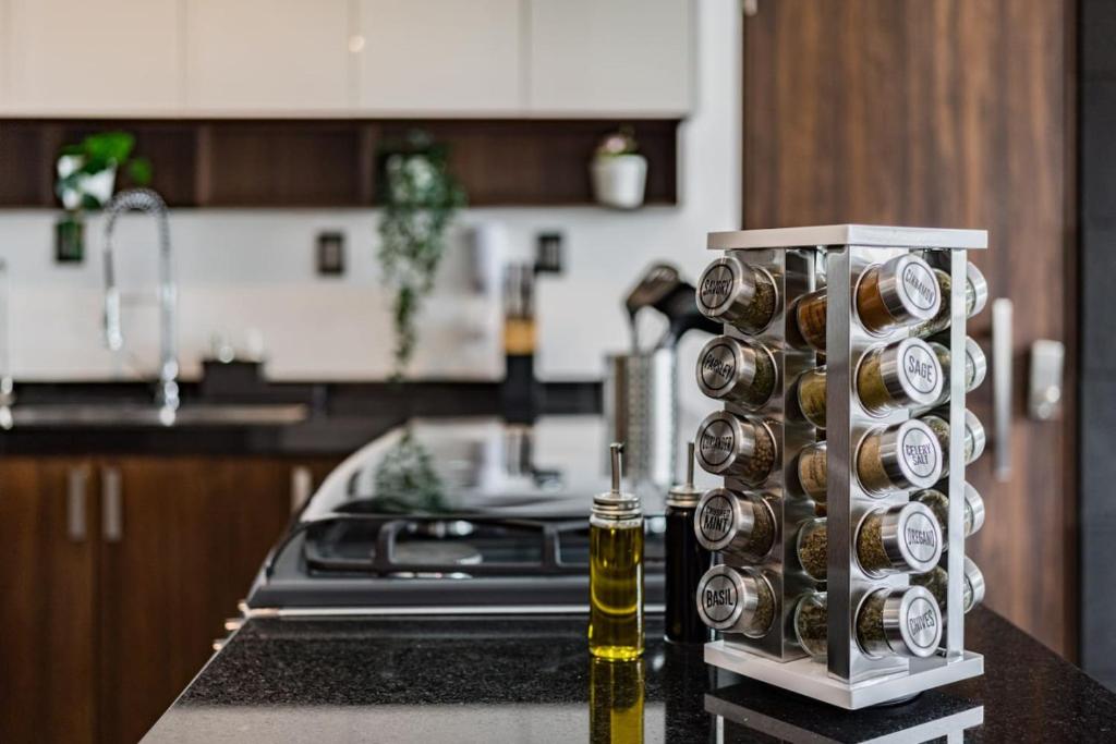 Stylish Polanco Stay Best for Groups with Workspace - 3