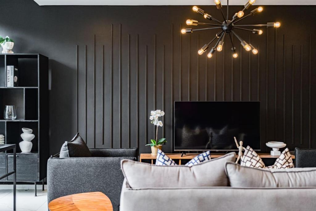 Stylish Polanco Duo Steps from Lincoln Park - 1