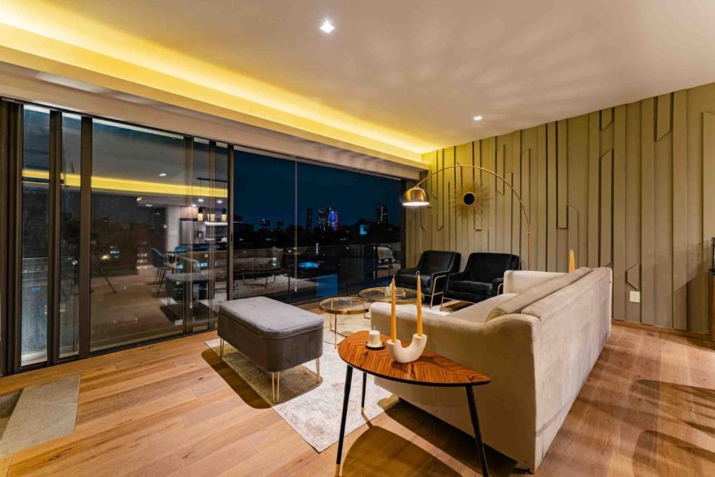 Stylish 3-Level Penthouse with Private Rooftop - 2