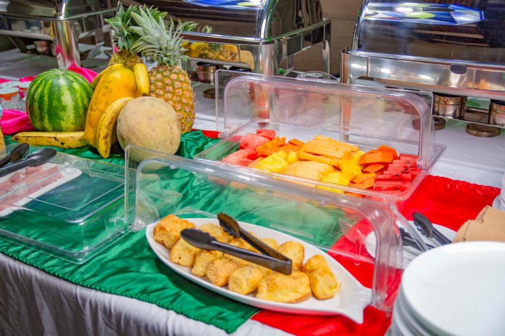 Food and beverages, Sportsmens Lodge - Gentlemen's Club in San Jose