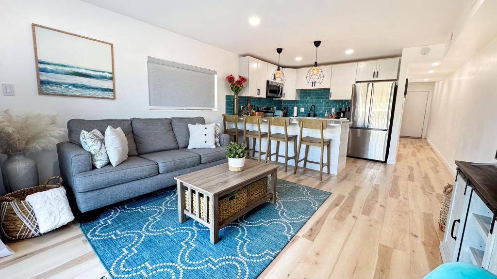 Lovely Turnkey Ocean Block Condo in Ocean City, Ocean City