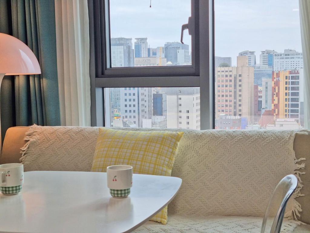 Rest, Sofa Bed City View Bidet Water Purifier in the heart of Seoul, Seoul