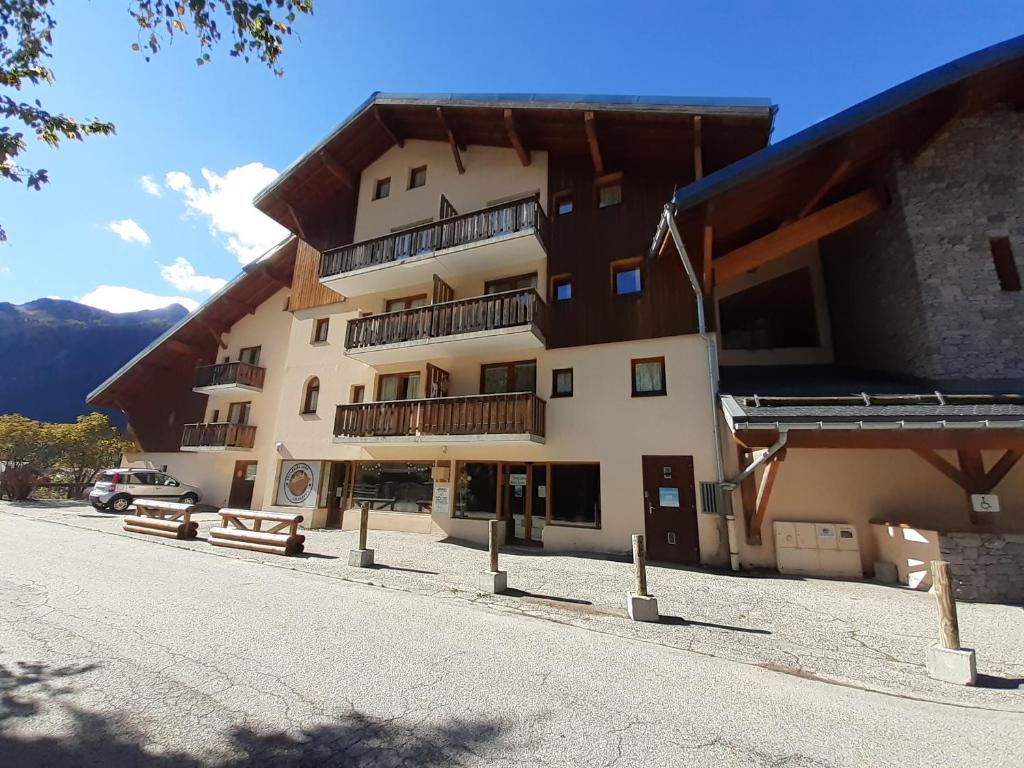 À louer à Valfréjus, 310 rue du Cheval Blanc - FR-1-561-121 - 5
