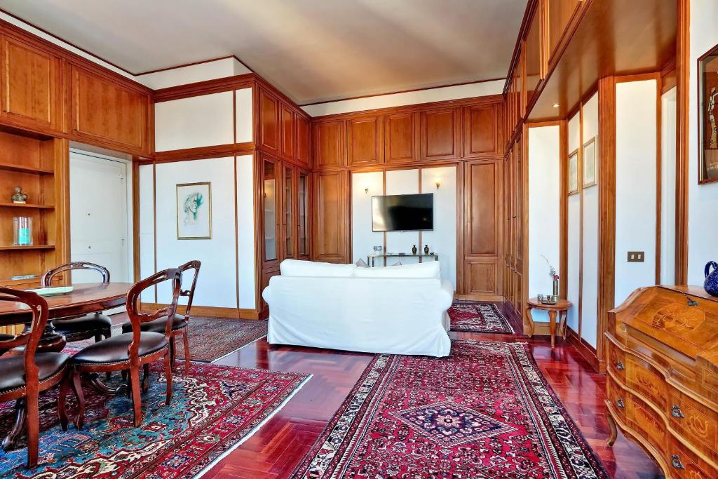 Pantheon Family Romantic Suite - 5