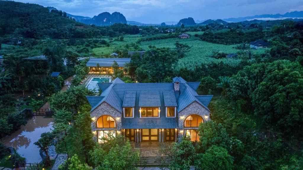 Sundara Retreat, Hòa Bình