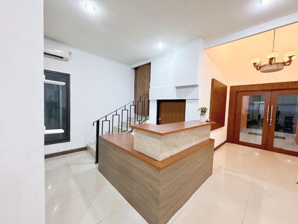 Stay ‘d Pondok Indah Stay ‘d Pondok Indah