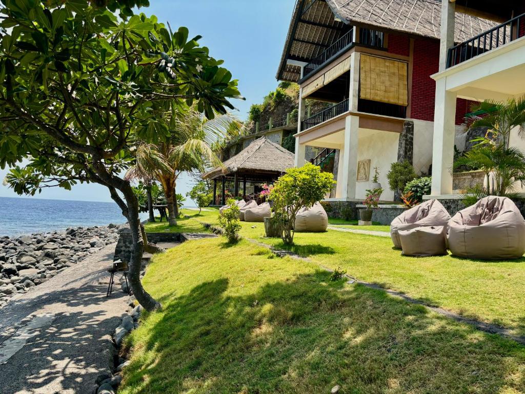 Amed Santorini Villa