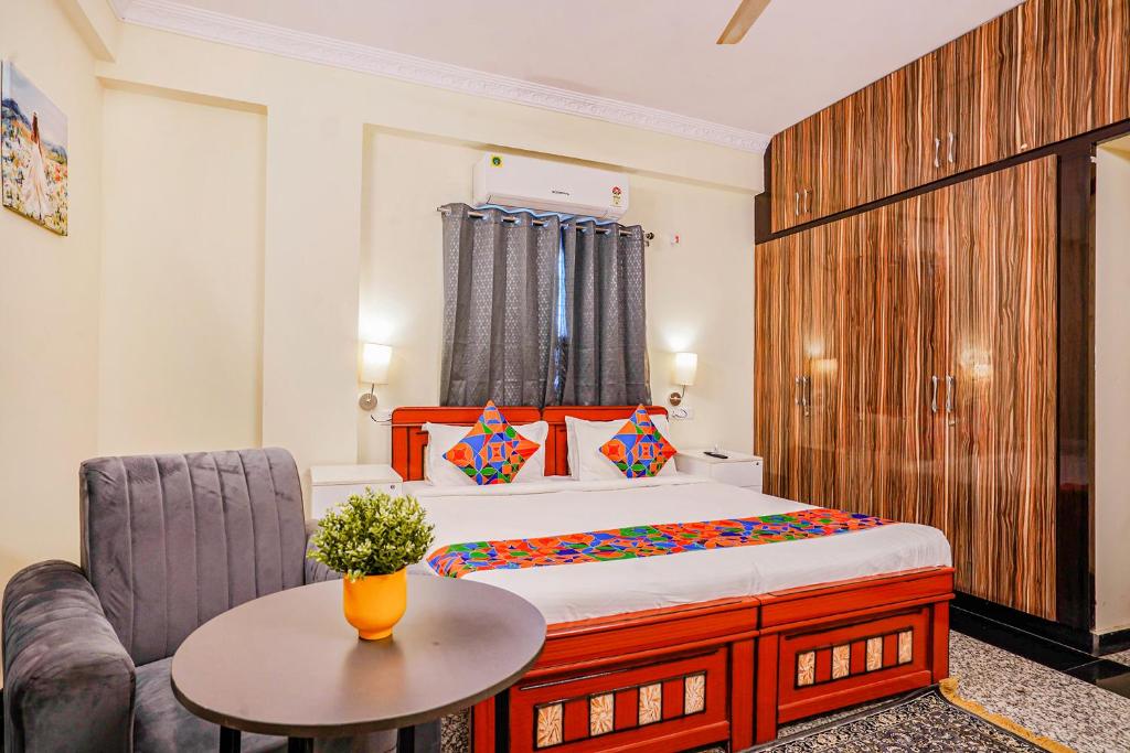 Super Hotel O Banjara Hills