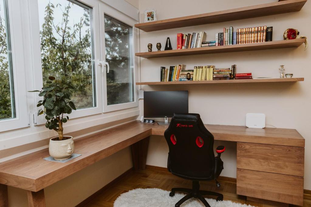 Bright, Newly Renovated Condo Near Danube River - 4