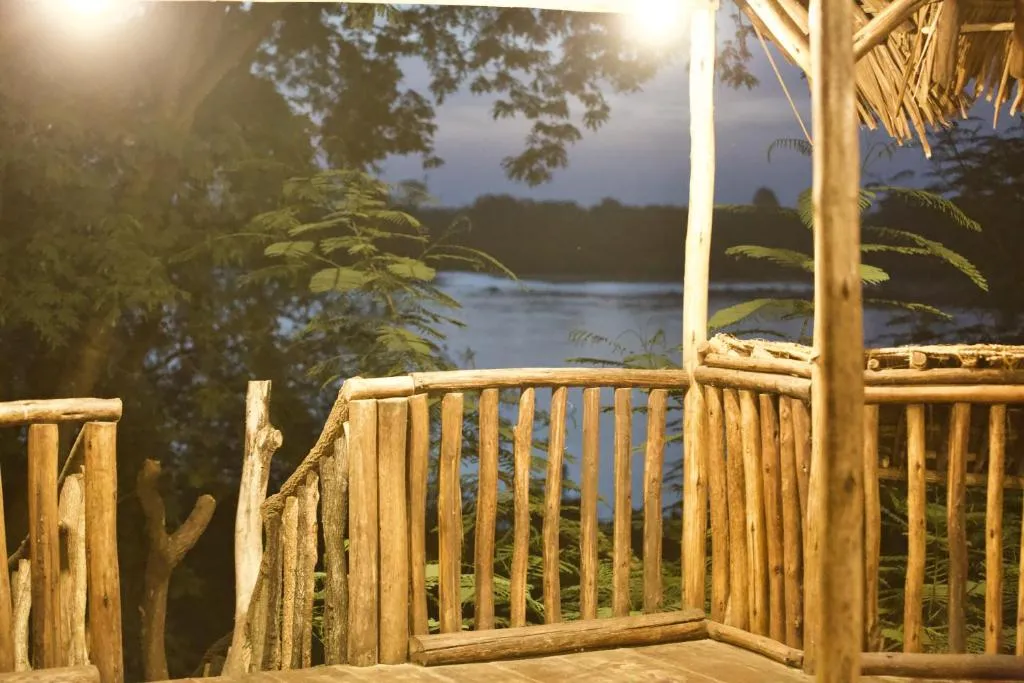 Baker Safari Company, hotel in Kwangwazi