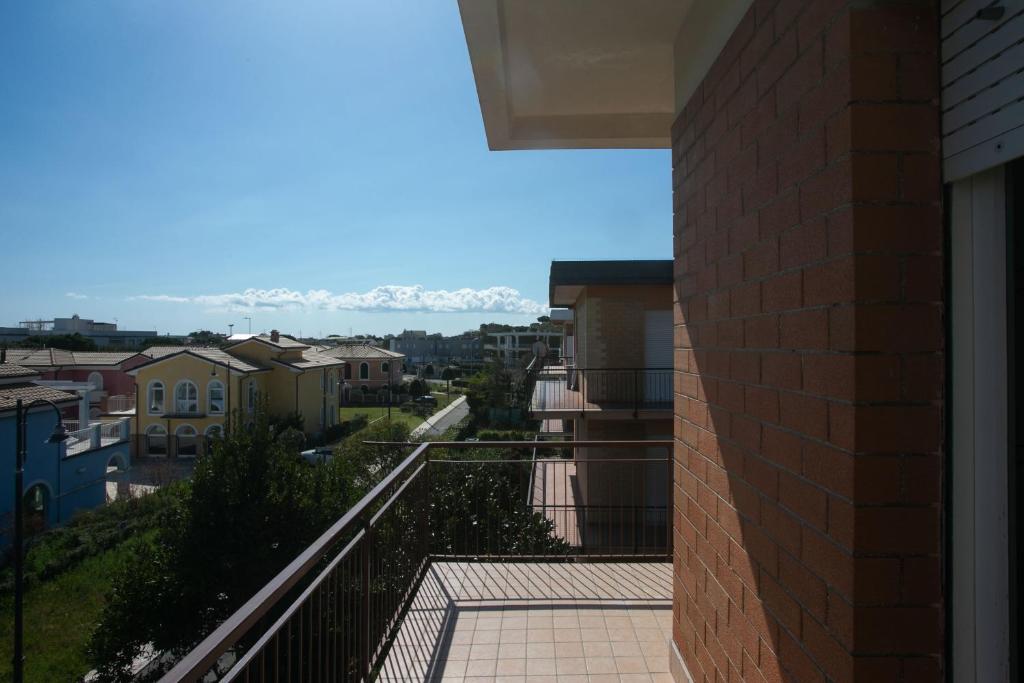 Marcelli, trilocale con terrazzo a due passi dal mare - M046 - 3