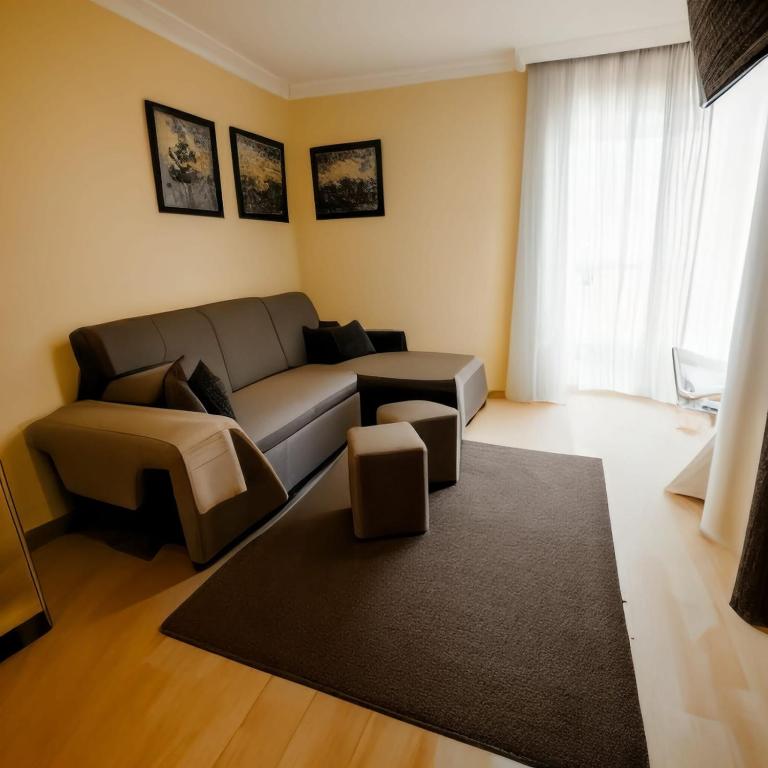 Duplex Elegant, Genovés