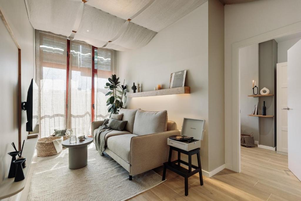 Murtra - 2 bedrooms in Sant Antoni, Barcelona