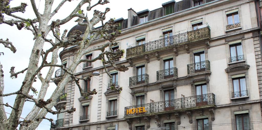 Hotel de Geneve photo