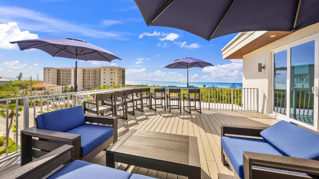 The Upper Deck, Siesta Key