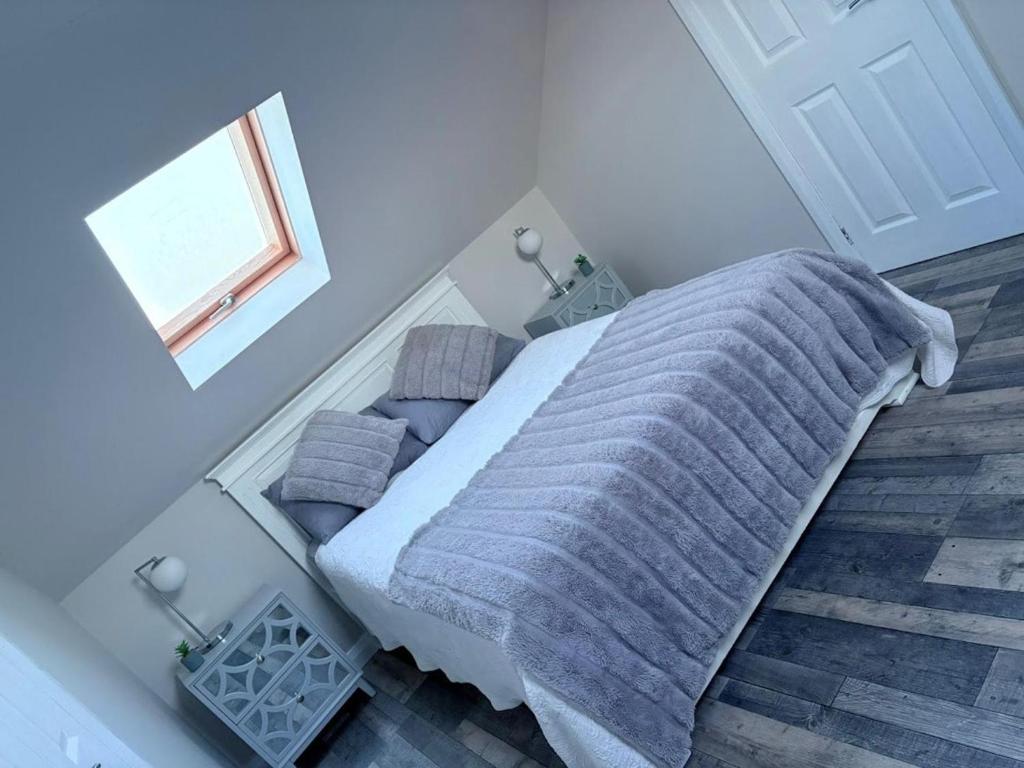 Lisburn - 1 Bedroom - sleeps 2 - Street parking, Lisburn
