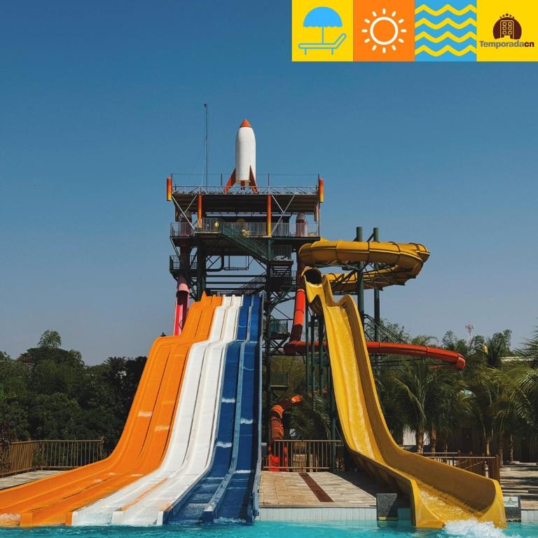 Spazzio diRoma com acesso ao Acqua Park - Temporada CN, Caldas Novas