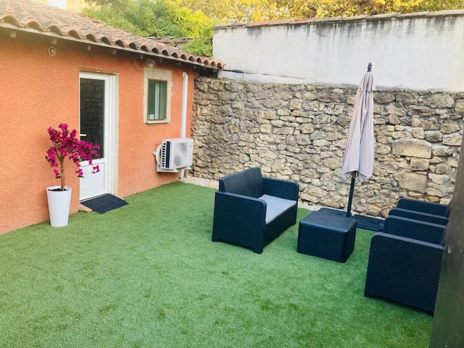 Maisonnette T1 au calme à 1min à pied de la gare SNCF, Miramas