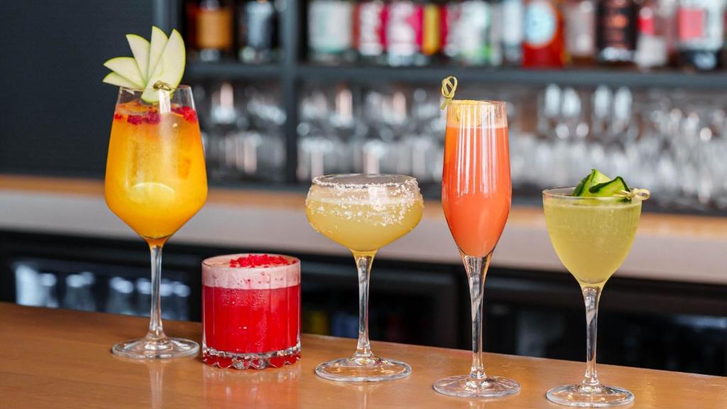 طعام و مشروبات