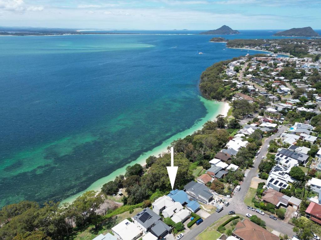 Salt and Serenity, Nelson Bay
