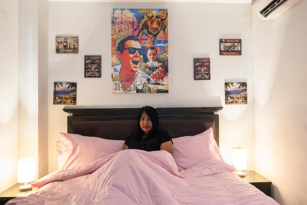 Abunawas Merry Inn at Walking Street, Pattaya South