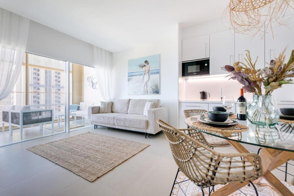 Intempo Laguna Apartment - 2