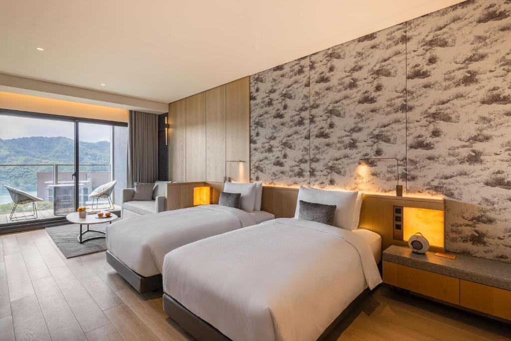 GRAND HILAI SUN MOON LAKE