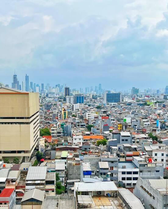 Cozy Central Jakarta Apartment, Jakarta