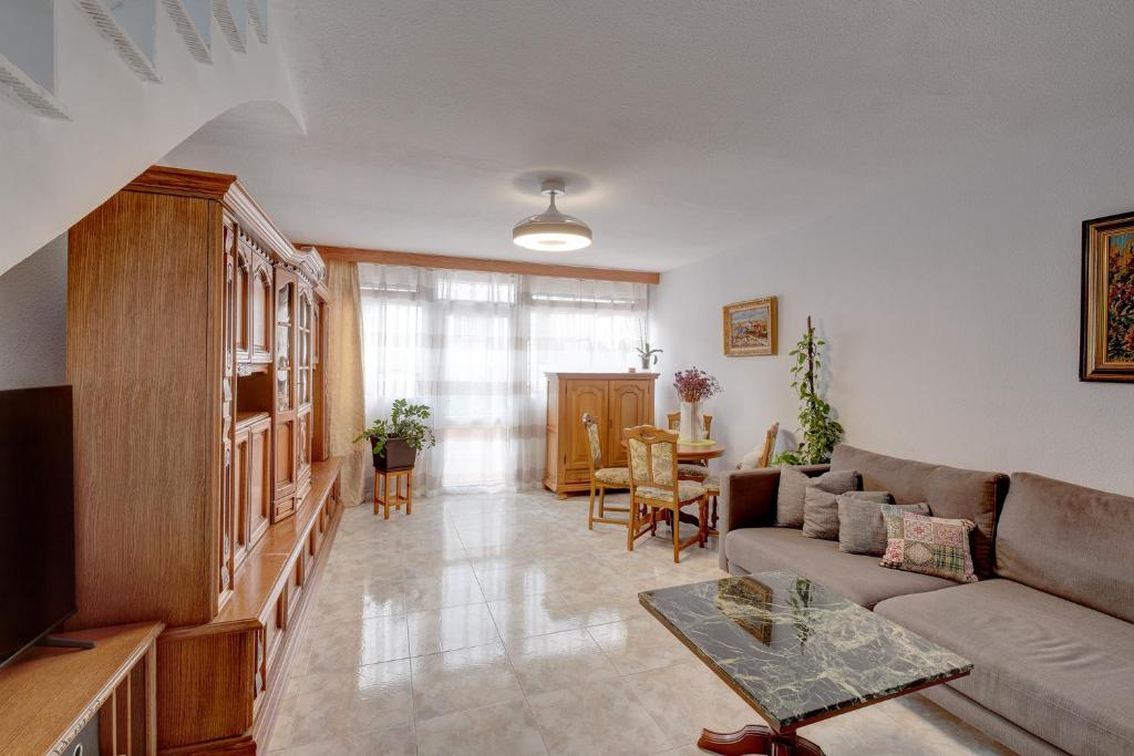 Lovely House in Las Americas - 2