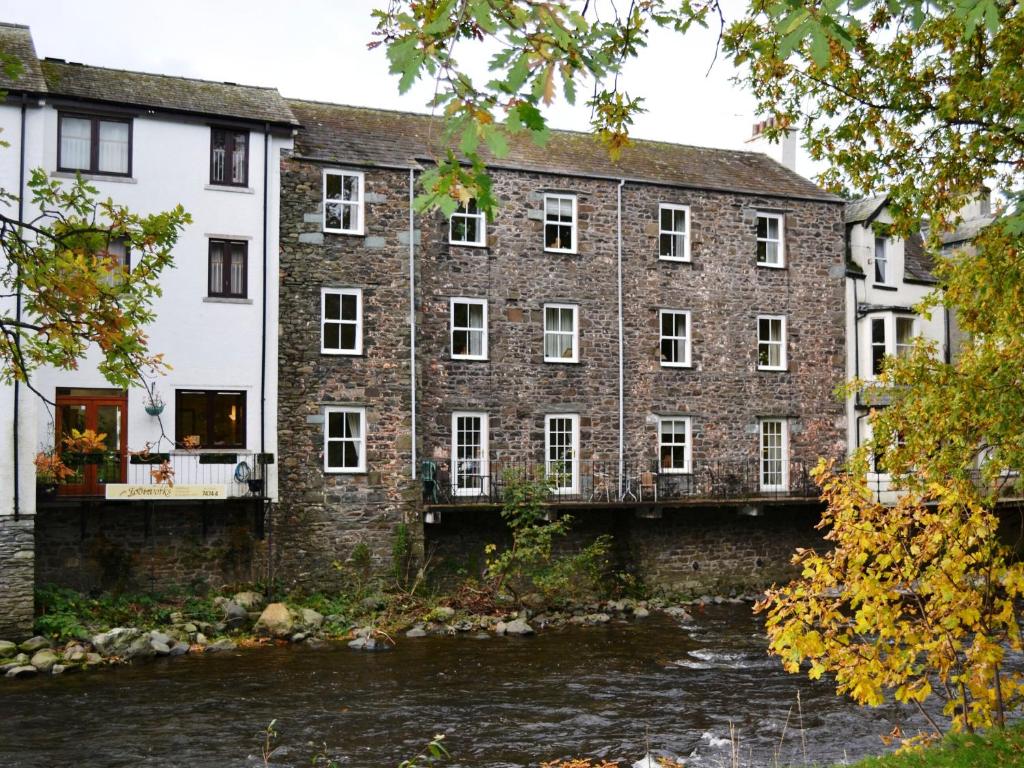 2 Greta Side Court, Keswick