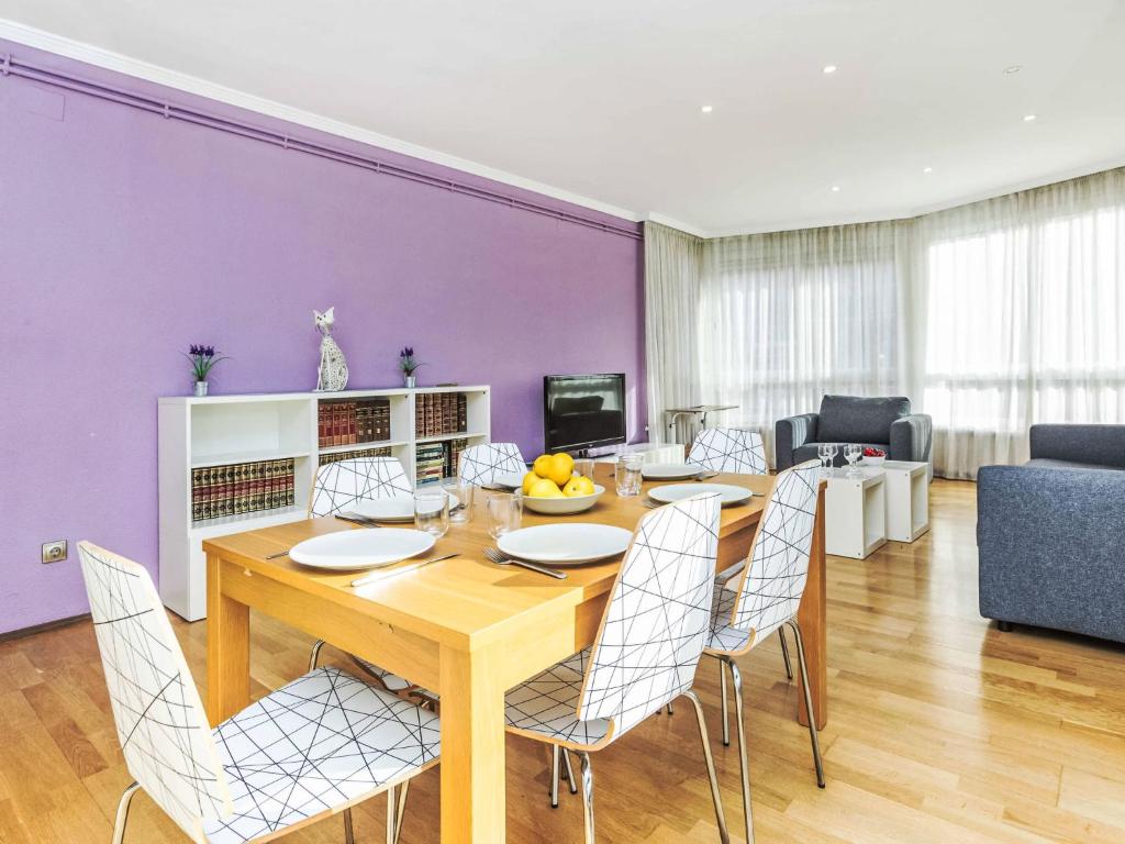Apartment Sants-Les Corts Galileu by Interhome - 3