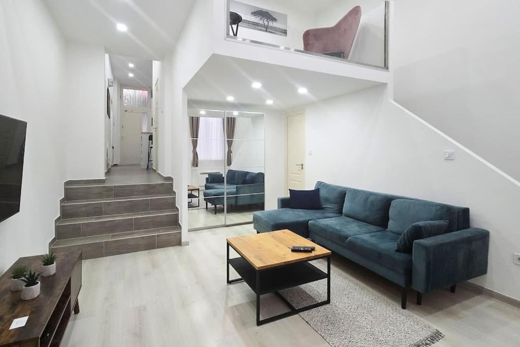 Two-storey apartment, Budapest