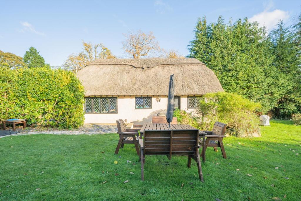 Stag Cottage New Forest Romantic Hideaway, Burley