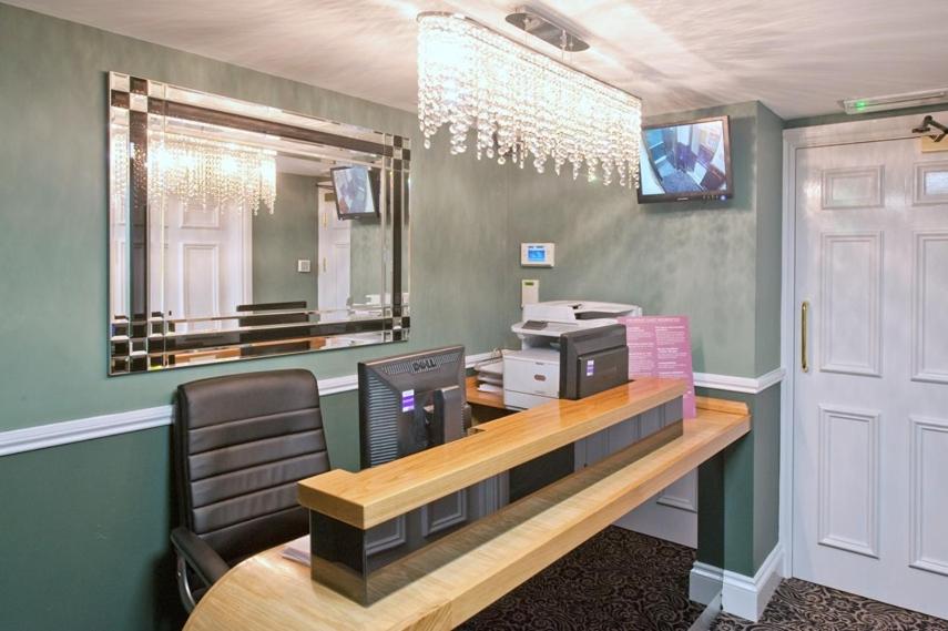 The Hatchet Inn Wetherspoon photo