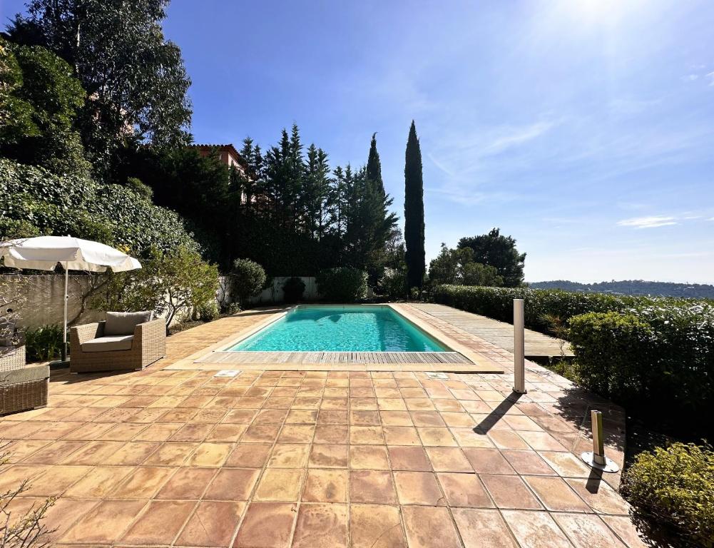 Villa Lougabie pour 8 personnes, vue mer et piscine sur le Domaine de Valcros à La Londe-Les Maures - 3