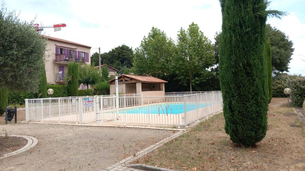 "Les Bastides" Appartement tout confort, parking privé piscine - 5