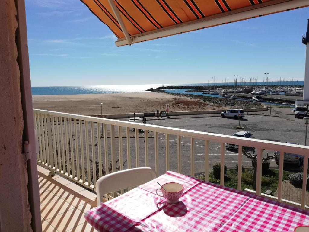 Superbe appartement avec vue sur mer et port, parking privé - 4