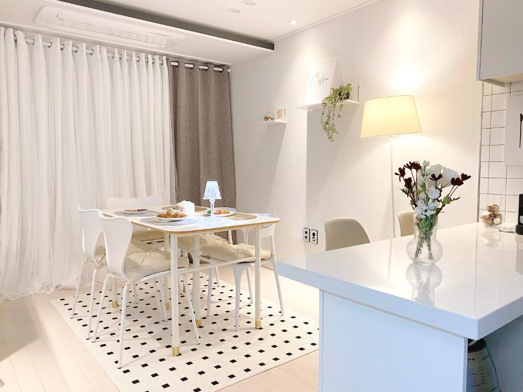 The Hue stay, SEOUL The Hue stay, SEOUL