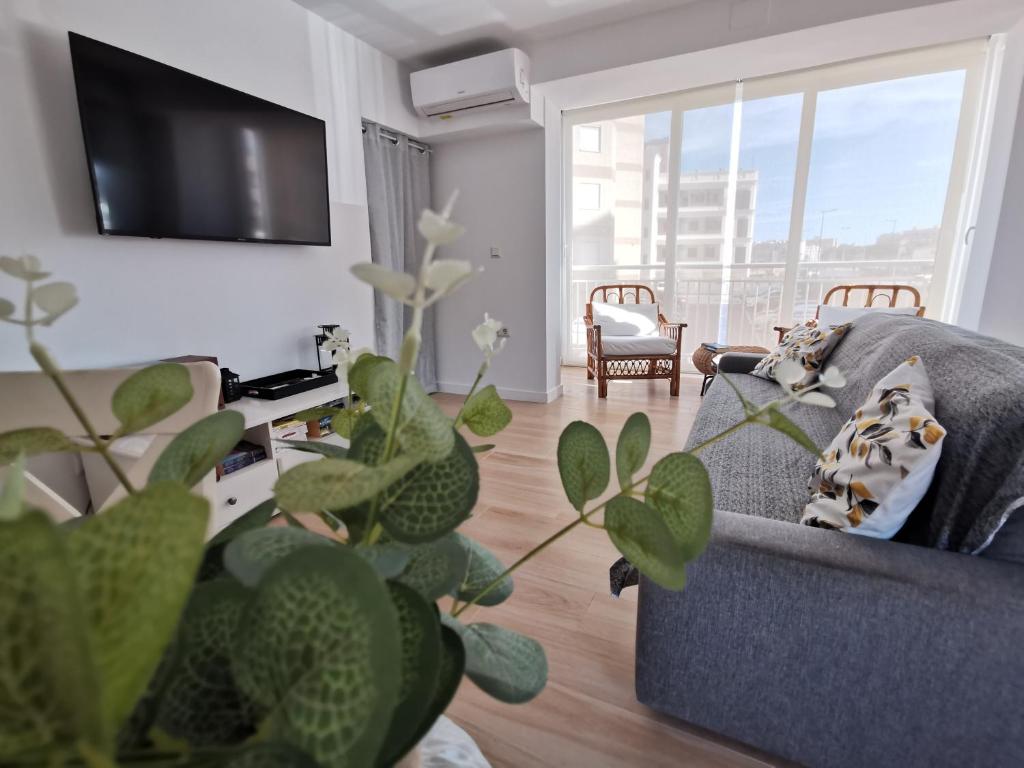 Adelmar, El Campello