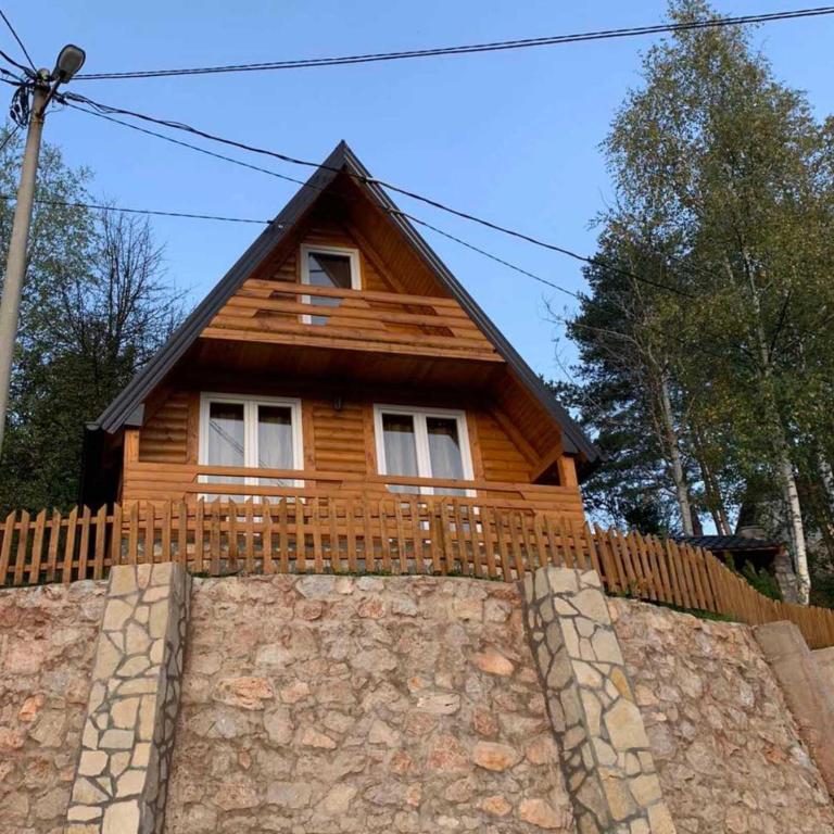Vikendica Planinski pogled Pale Macar - 1