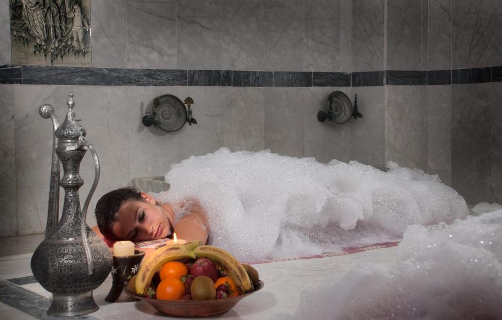 Hotel Esra and Family Suites - All Inclusive — Spa in Didim, Aydin
