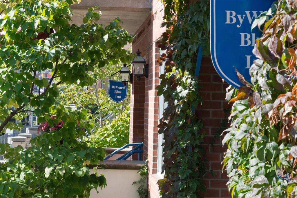 Byward Blue Inn Photo 0