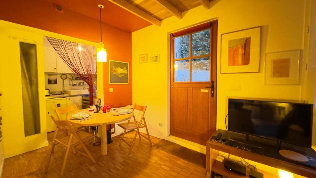 Small duplex house in Batignolles - 3