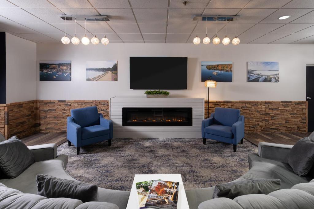 Harbor Shores Lake View