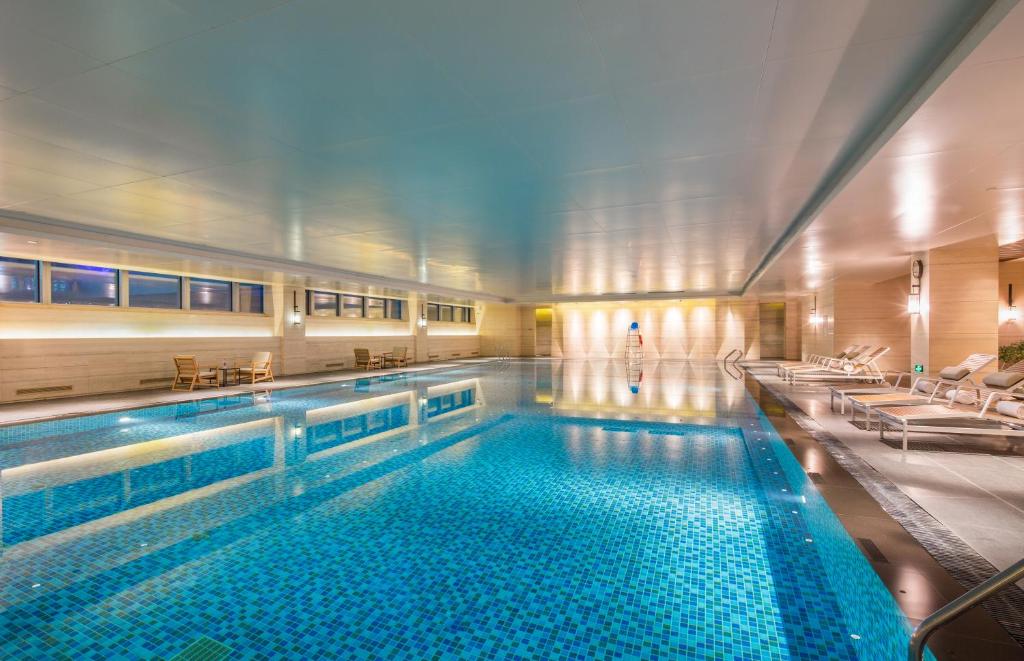 AOLUGUYA · The Unbound Collection by Hyatt スイミングプール