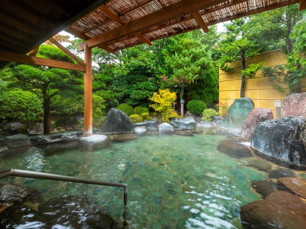 Hot spring bath, Hotel Sunvalley Izu-Nagaoka Honkan in Izu