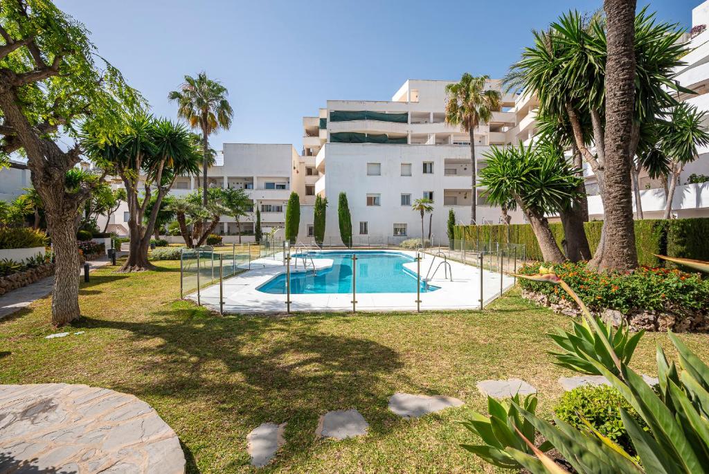 Rent Prestige- Jardines Andalucia Puerto Banus - 1