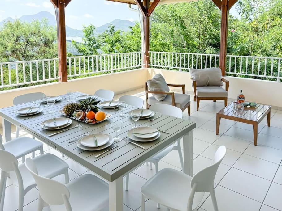 Bel appartement duplex T4 Laboté, vue mer, a 600m de la plage de Diamant, Le Diamant